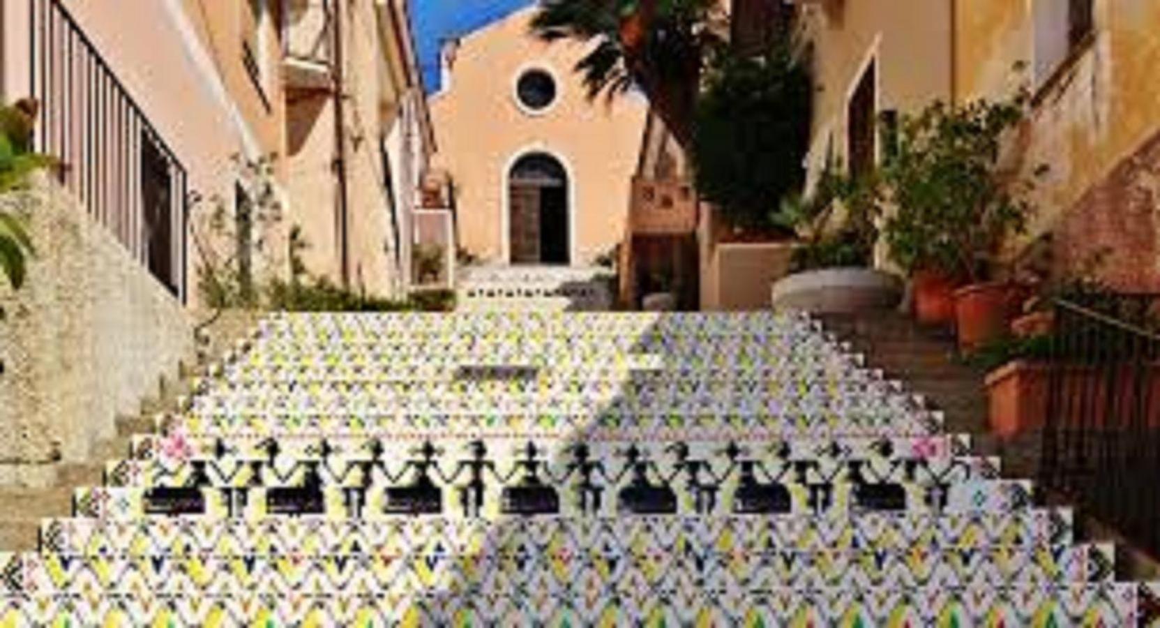 Casa Lu Duttori Hotel Arzachena Exterior photo