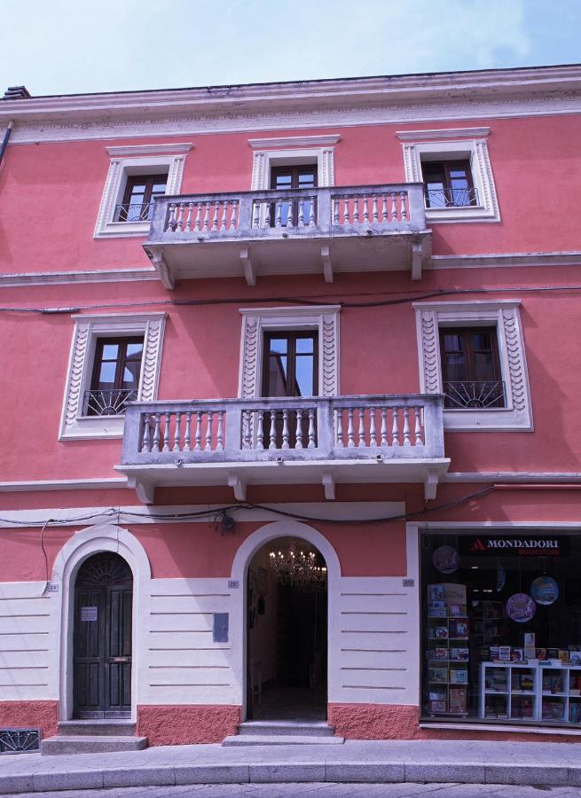 Casa Lu Duttori Hotel Arzachena Exterior photo